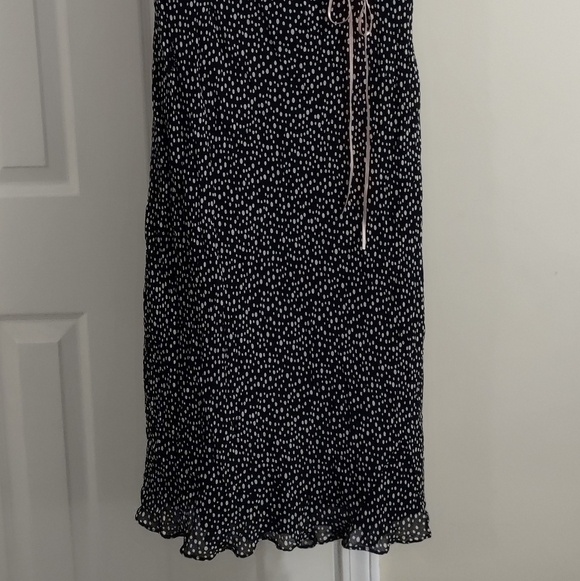 Motherhood maternity Dress with Pink Ribbon on the Empire waist Midi Dress - Picture 4 of 7